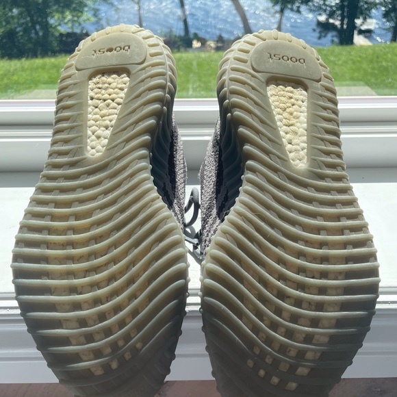 Beluga Yeezy 2.0 (SOLD) - Picture 2 of 4